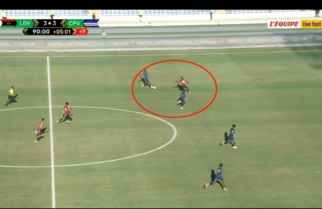 太阳报,弗爵力挺滕,哈赫,半岛,BanDao,半岛体育官网,半岛官网,半岛体育下载